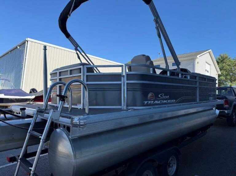 2024 Suntracker 20DLX US-BUJ20626F324 [photo 25]